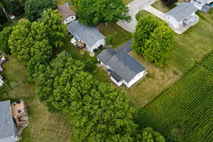 437 E 11th St, Pecatonica, IL 61063 - Photo 45