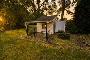 437 E 11th St, Pecatonica, IL 61063 - Photo 41