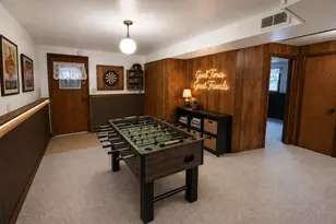 437 E 11th St, Pecatonica, IL 61063 - Photo 35