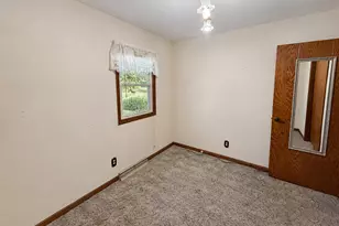 437 E 11th St, Pecatonica, IL 61063 - Photo 29