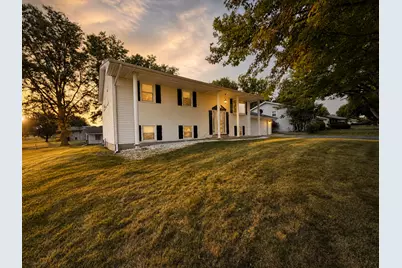 437 E 11th Street, Pecatonica, IL 61063 - Photo 5