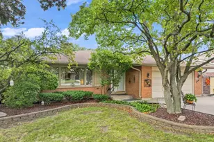 3310 Plum Grove Dr, Rolling Meadows, IL 60008 - Photo 1