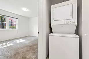 1730 W Terra Cotta Pl, Chicago, IL 60614 - Photo 11