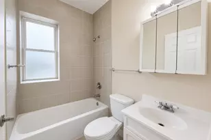 3348 W Wilson Ave, Chicago, IL 60625 - Photo 9