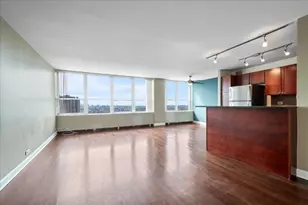 655 W Irving Park Rd, Chicago, IL 60613 - Photo 3