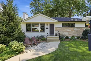 1526 E Forest Ave, Wheaton, IL 60187 - Photo 1