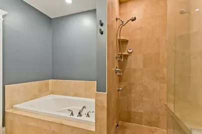 3158 N Paulina Street #2N, Chicago, IL 60657 - Photo 9