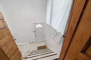 4746 N Karlov Ave, Chicago, IL 60630 - Photo 21