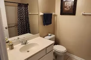 1759 Ellington Dr, Aurora, IL 60503 - Photo 17