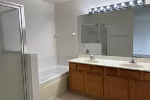 2440 Reflections Dr, Aurora, IL 60502 - Photo 19
