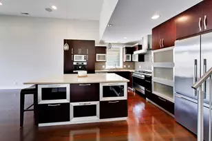 3045 N Clybourn Ave, Chicago, IL 60618 - Photo 9