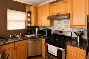 1028 W 20th Pl, Chicago, IL 60608 - Photo 7