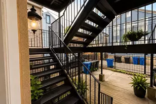 1028 W 20th Pl, Chicago, IL 60608 - Photo 19