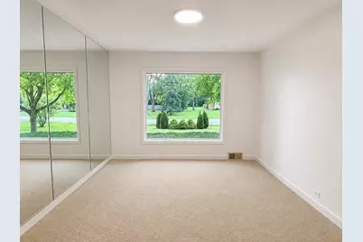 103 Cottonwood Road, Northbrook, IL 60062 - Photo 9