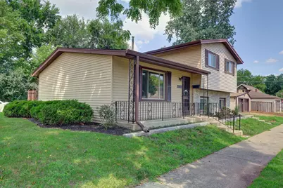 2347 S 17th Avenue, Broadview, IL 60155 - Photo 3
