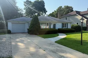 525 7th Ave, Libertyville, IL 60048 - Photo 1