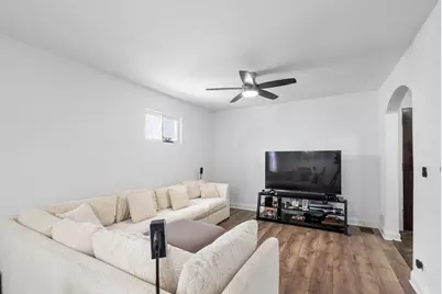 10904 S Kedzie Avenue, Chicago, IL 60655 - Photo 7