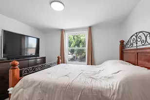 10904 S Kedzie Ave, Chicago, IL 60655 - Photo 13