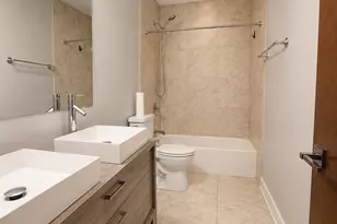 1149 W 17th St, Chicago, IL 60608 - Photo 9