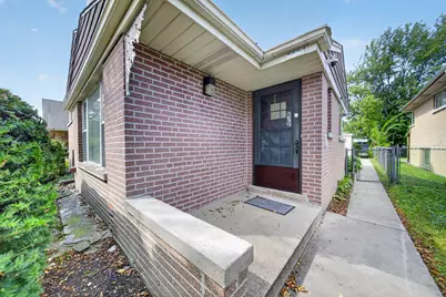 3824 W Chase Avenue, Lincolnwood, IL 60712 - Photo 3