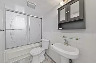 3824 W Chase Ave, Lincolnwood, IL 60712 - Photo 15