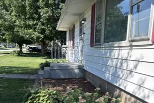 503 N Center Ave, Galva, IL 61434 - Photo 3