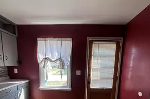 503 N Center Ave, Galva, IL 61434 - Photo 9