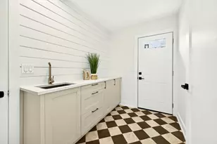 1013 N Delphia Ave, Park Ridge, IL 60068 - Photo 29