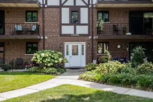11015 S Theresa Circle, Palos Hills, IL 60465 - Photo 3