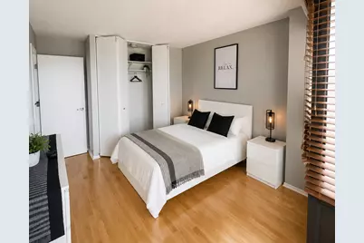 30 E Huron Street #3306, Chicago, IL 60611 - Photo 5