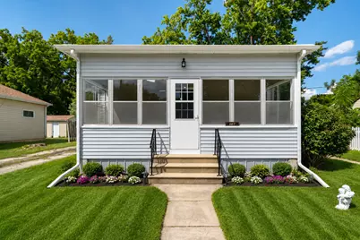 107 E Prairie Street, Plano, IL 60545 - Photo 1