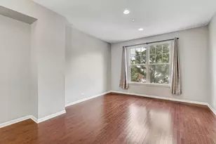 318 Laurel Ave, Des Plaines, IL 60016 - Photo 3