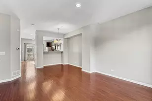 318 Laurel Ave, Des Plaines, IL 60016 - Photo 7