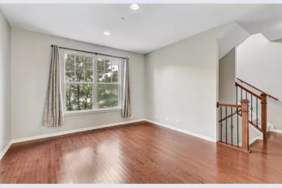318 Laurel Avenue, Des Plaines, IL 60016 - Photo 5