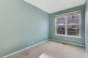 318 Laurel Ave, Des Plaines, IL 60016 - Photo 13