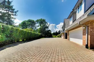 1400 Kurtis Ln, Lake Forest, IL 60045 - Photo 9