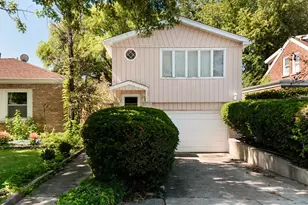 1212 N Maple Ave, La Grange Park, IL 60526 - Photo 1