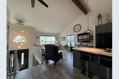 684 Cherokee Drive, Bourbonnais, IL 60914 - Photo 5