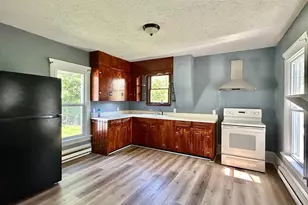 335 5th St, Capron, IL 61012 - Photo 7