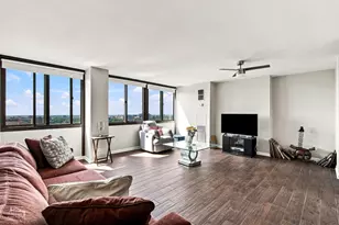 4850 S Lake Park Ave, Chicago, IL 60615 - Photo 7