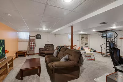 824 Royal Drive, McHenry, IL 60050 - Photo 17