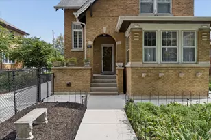 4821 N Harding Ave, Chicago, IL 60625 - Photo 39