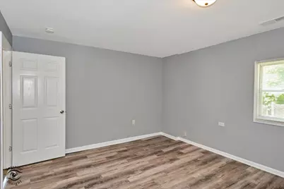 1947 Beacon Boulevard, Chicago Heights, IL 60411 - Photo 15