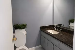 1100 N Farnsworth Ave, Aurora, IL 60505 - Photo 5
