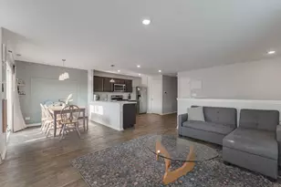 576 Spring Leaf Dr, Joliet, IL 60431 - Photo 7