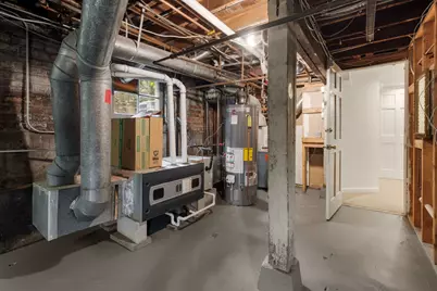 1335 W Hollywood Avenue, Chicago, IL 60660 - Photo 25