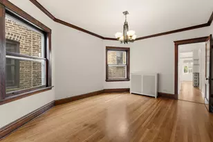 1335 W Hollywood Ave, Chicago, IL 60660 - Photo 15