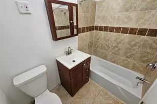2250 N Lincoln Ave, Chicago, IL 60614 - Photo 9