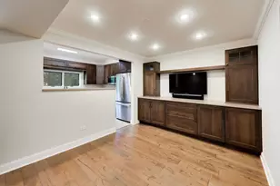 1712 Wildberry Dr, Glenview, IL 60025 - Photo 15