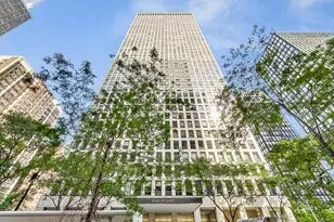 260 E Chestnut St, Chicago, IL 60611 - Photo 27